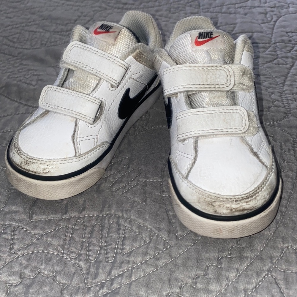White Nike (toddler)